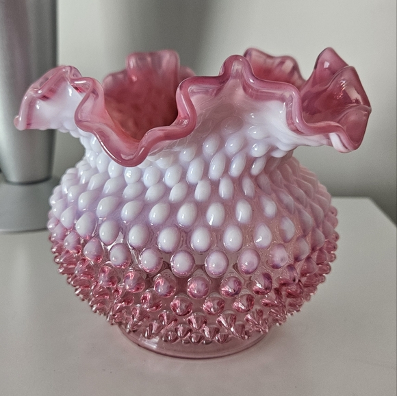 Fenton Cranberry Opalescent Hobnail Double Crimped Vase - Picture 5 of 8